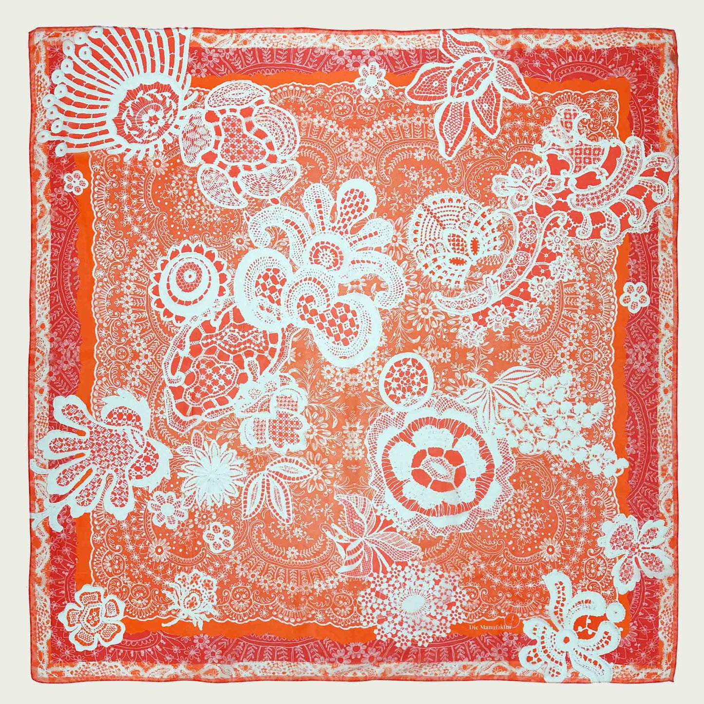 107 - Foulard "Dentelle"